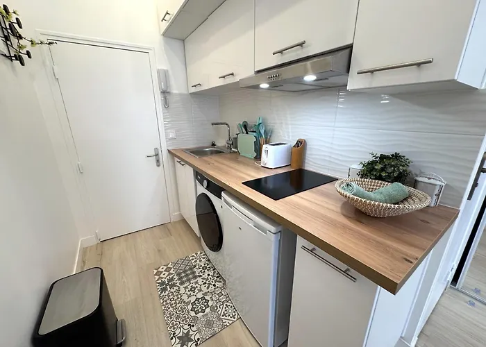 Apartment Hyper Centre De - Metro 3 Min *